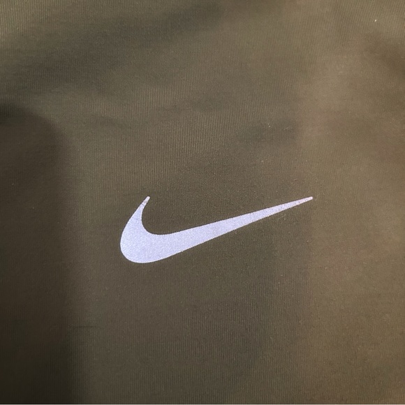 Nike Soul Cycle Olive Green & White Cropped Dri-Fit Athletic Running Leggings, S - Picture 4 of 16